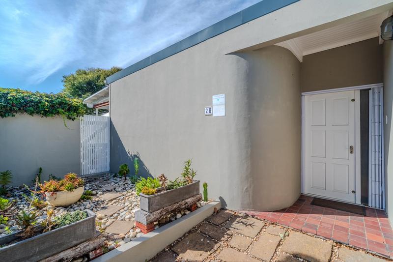 3 Bedroom Property for Sale in Harfield Village Western Cape